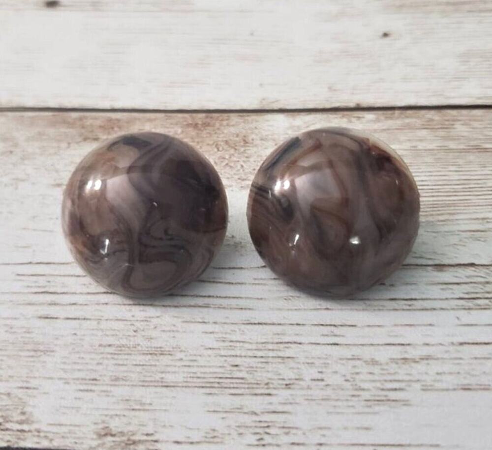 Vintage Clip On Earrings - Marbled Brown Domed Circle - Retro Earrings